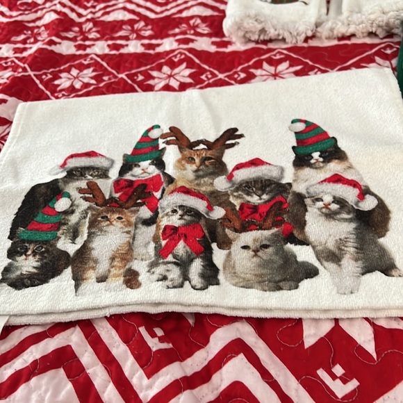 Bath Assorted Christmas Cat Hand Towels Used But In Good Shape Poshmark